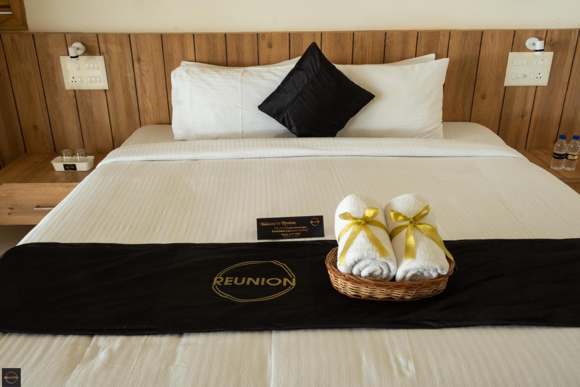 Reunion Ocean Elite - Beach House Udupi Esterno foto