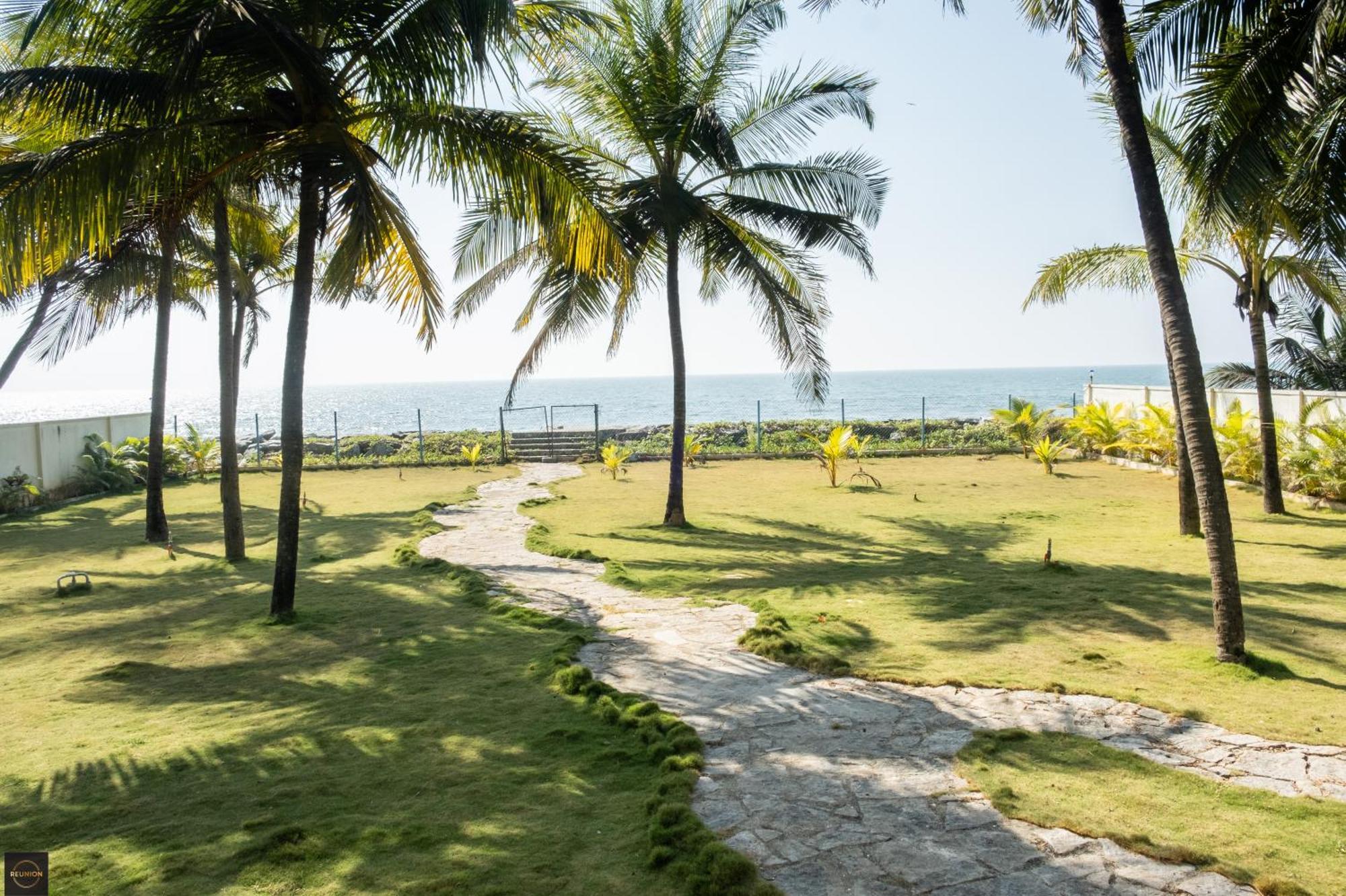 Reunion Ocean Elite - Beach House Udupi Esterno foto