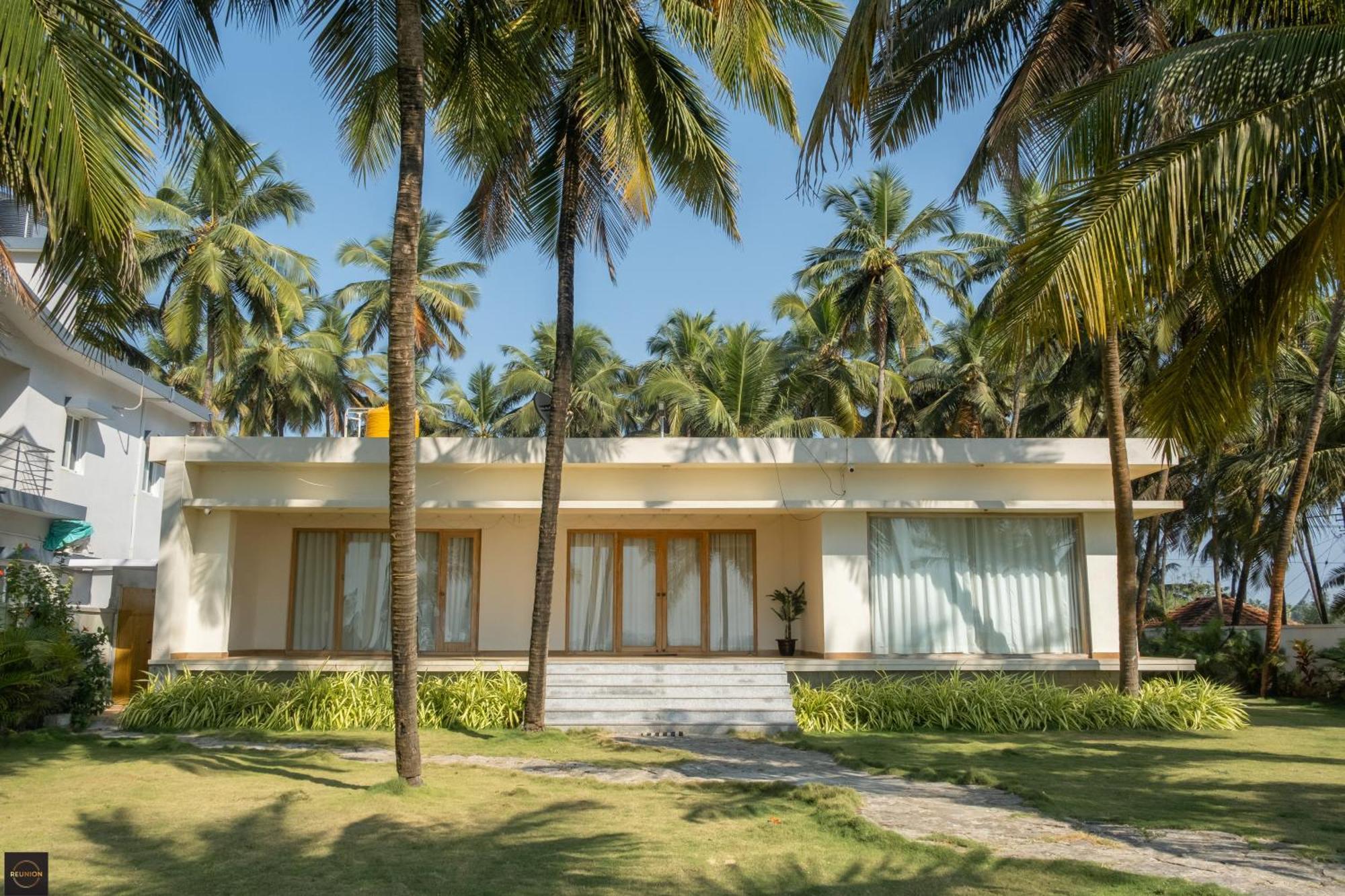 Reunion Ocean Elite - Beach House Udupi Esterno foto