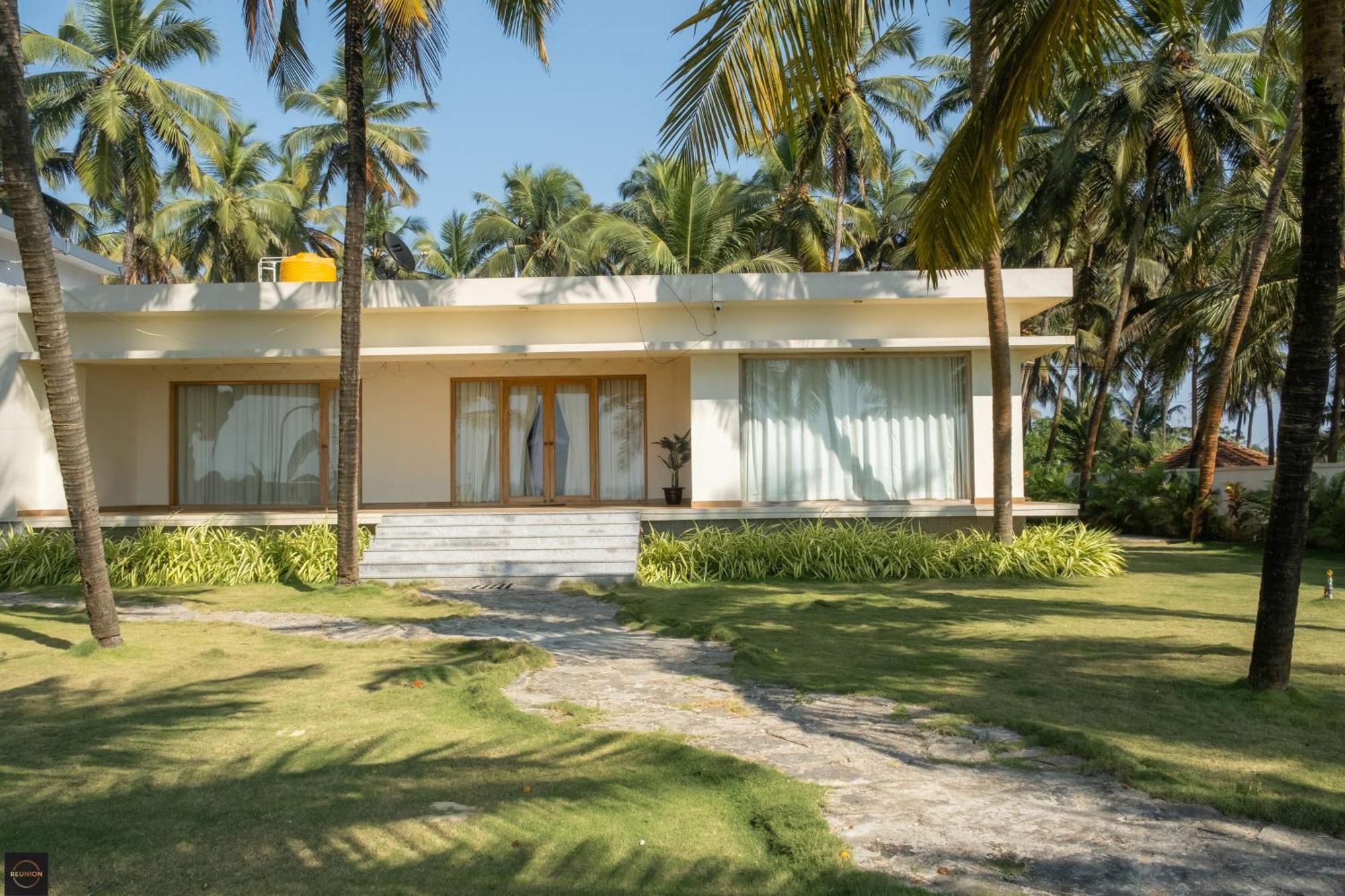 Reunion Ocean Elite - Beach House Udupi Esterno foto